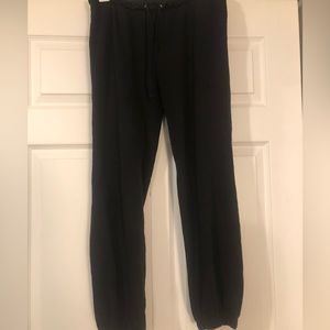 Low waisted black sweat pants